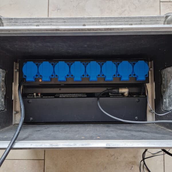 Lichtsturing: Schakel unit + LM 430 Light controller (in flightcase) - Afbeelding 2