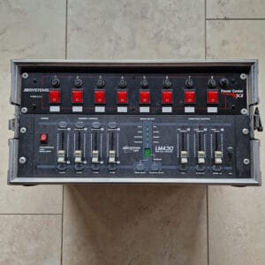 Lichtsturing: Schakel unit + LM 430 Light controller (in flightcase)